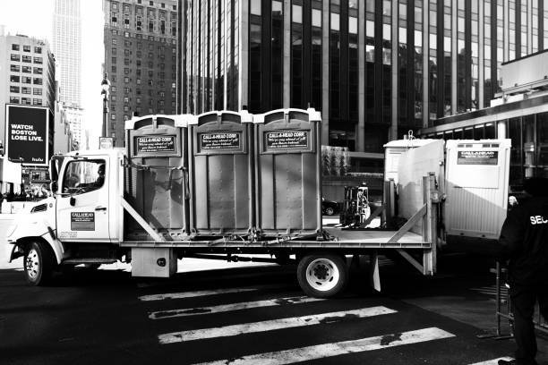 Best Portable toilet rental cost  in Llender, CA